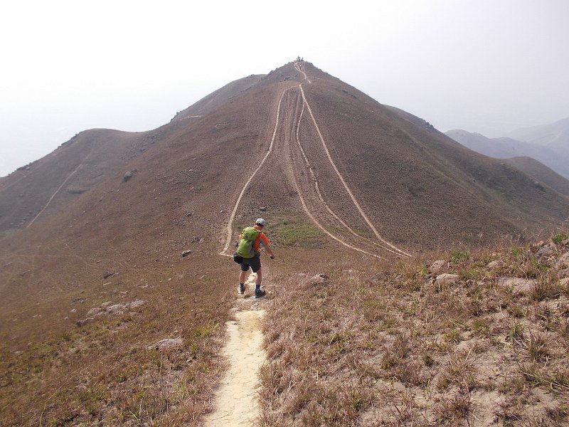 DSCN3987.JPG - 再向山頂(572M)進發