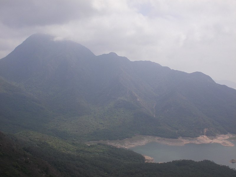 062.JPG -           遠眺狗牙嶺及鳳凰山