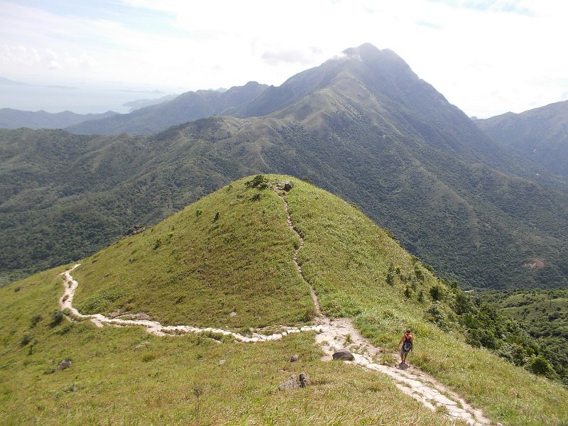 200.JPG - 回走落伯公坳（對面高山為鳳凰山）          