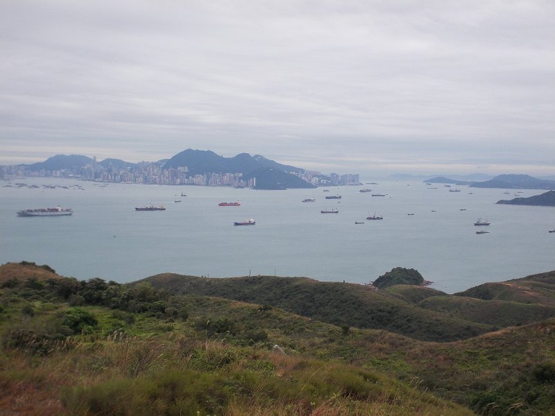 DSCN3353.JPG - 香港島清晰可見。