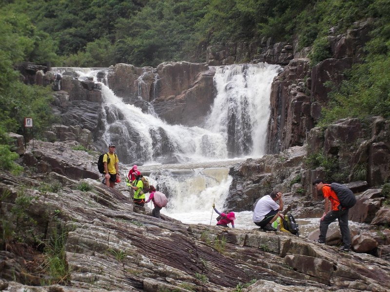 DSCN8091.JPG - 旱前下過大雨，今水勢非常洶湧。