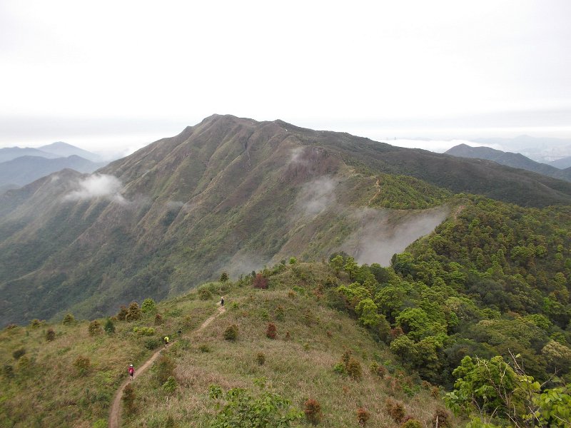 084.JPG - 黃嶺及犁壁山       